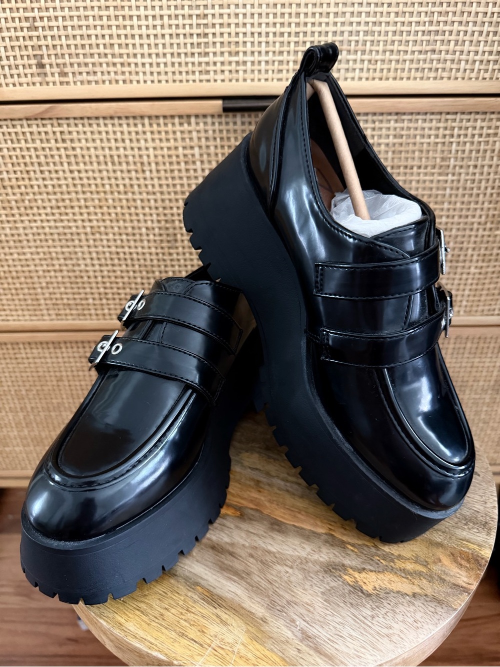 Zodiac Perri Black Patent Double Buckle Platform Lug Sole Loafers Sz 6 new